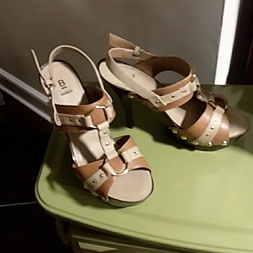 High heels, barely worn